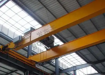 起重机厂家科杰起重分析单梁起重机起止摇晃的因素